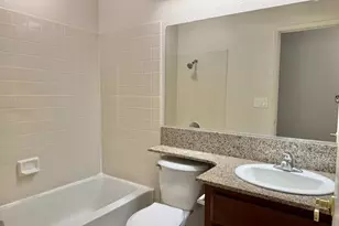 8561 Vintage Park Dr, Sacramento, CA 95828 - Photo 19