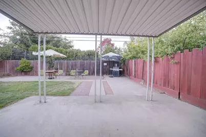3849 E Dayton Avenue, Fresno, CA 93726 - Photo 23