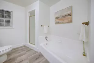 3849 E Dayton Ave, Fresno, CA 93726 - Photo 17