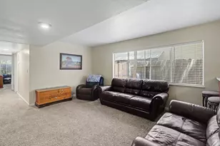 2213 Roselake Ave, Sacramento, CA 95825 - Photo 3