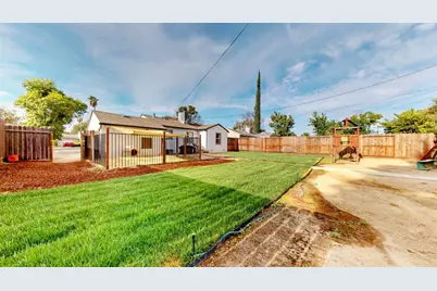 2045 Miller Avenue, Modesto, CA 95354 - Photo 27