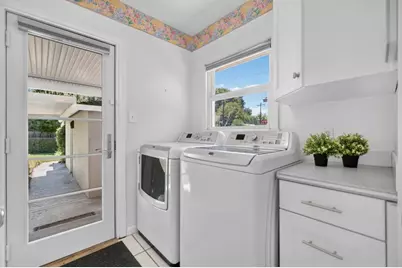 73 Coloma Way, Sacramento, CA 95819 - Photo 19