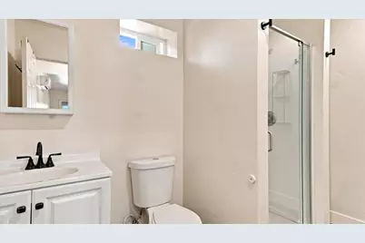 2418 E Park Street, Stockton, CA 95205 - Photo 37