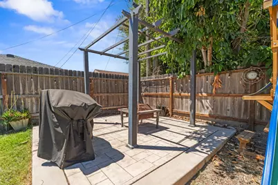 242 Martha Street, Manteca, CA 95337 - Photo 23