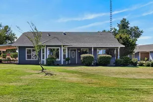 6595 Wisconsin Ave, Arbuckle, CA 95912 - Photo 1