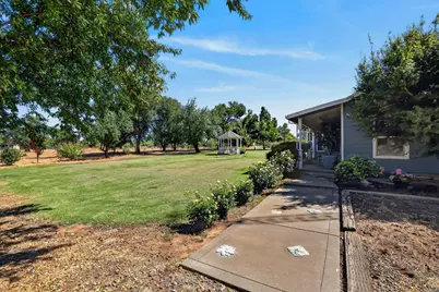 6595 Wisconsin Avenue, Arbuckle, CA 95912 - Photo 5