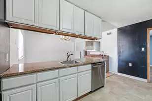 2300 66th Ave, Sacramento, CA 95822 - Photo 11