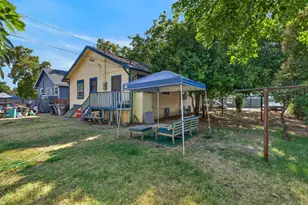 3851 W Pacific Ave, Sacramento, CA 95820 - Photo 29