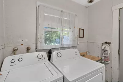 3851 W Pacific Avenue, Sacramento, CA 95820 - Photo 27
