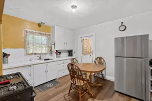3851 W Pacific Ave, Sacramento, CA 95820 - Photo 13