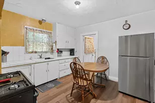 3851 W Pacific Ave, Sacramento, CA 95820 - Photo 9