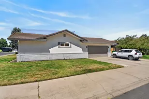 731 Birchwood Dr, Lodi, CA 95240 - Photo 3