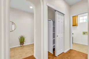 8625 Jocelyn Way, Elk Grove, CA 95758 - Photo 15