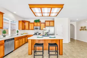 8625 Jocelyn Way, Elk Grove, CA 95758 - Photo 11