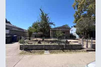 290 Santiago Avenue, Sacramento, CA 95815 - Photo 1