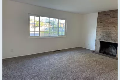 2302 Monte Carlo Avenue, Modesto, CA 95350 - Photo 5