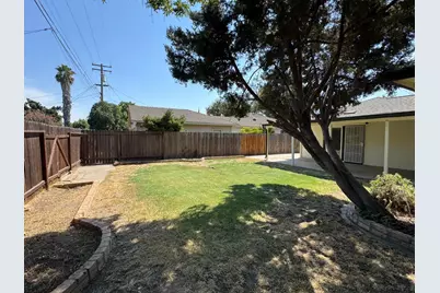 2302 Monte Carlo Avenue, Modesto, CA 95350 - Photo 21