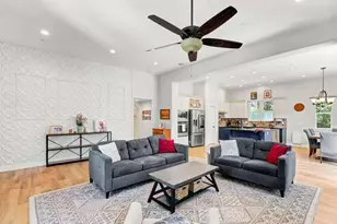 3063 Donner Way, Sacramento, CA 95817 - Photo 13