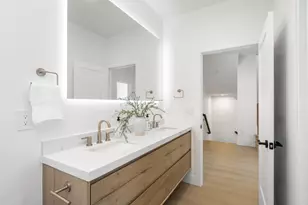 2031 30th St, Sacramento, CA 95817 - Photo 39