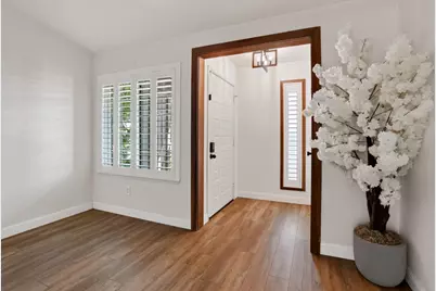 7700 Harvest Woods Drive, Sacramento, CA 95828 - Photo 5