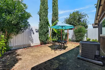 7700 Harvest Woods Drive, Sacramento, CA 95828 - Photo 27
