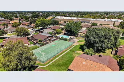 7700 Harvest Woods Drive, Sacramento, CA 95828 - Photo 33