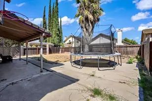 2204 Park Faith Ln, Modesto, CA 95358 - Photo 25