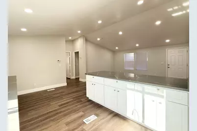 4049 Farmington Road, Stockton, CA 95215 - Photo 25