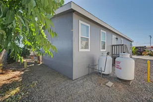 E F St, Oakdale, CA 95361 - Photo 5