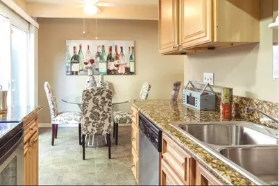 7032 E Fair Oaks Boulevard #20, Carmichael, CA 95608 - Photo 5