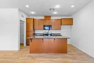 737 Fume Blanc Ct, Los Banos, CA 93635 - Photo 11