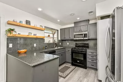 8907 Trujillo Way, Sacramento, CA 95826 - Photo 15