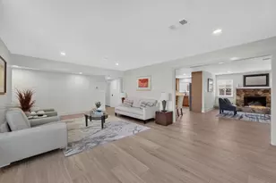 3845 Lynwood Way, Sacramento, CA 95864 - Photo 21