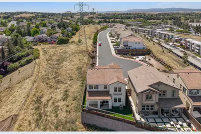 2754 Lily Court, Antioch, CA 94531 - Photo 41