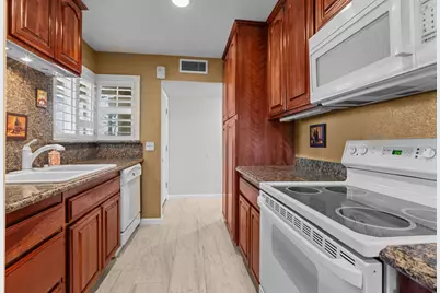 7496 Red Willow Street, Sacramento, CA 95822 - Photo 7