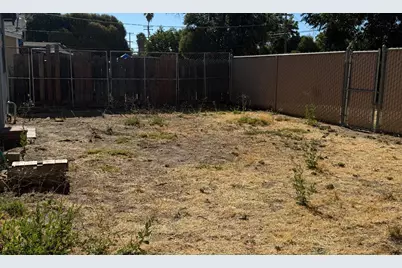 1820 Idalou Avenue, Modesto, CA 95350 - Photo 17