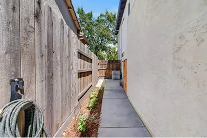 209 Holmfirth Court, Roseville, CA 95661 - Photo 49