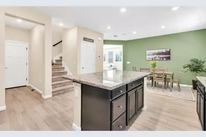 9326 Mystic Lake Alley, Sacramento, CA 95829 - Photo 11