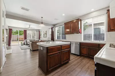 5423 McLean Drive, Elk Grove, CA 95757 - Photo 15