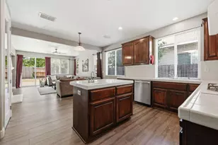 5423 McLean Dr, Elk Grove, CA 95757 - Photo 15