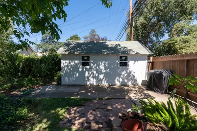 119 W 27th Street, Merced, CA 95340 - Photo 43