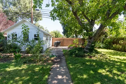119 W 27th Street, Merced, CA 95340 - Photo 41