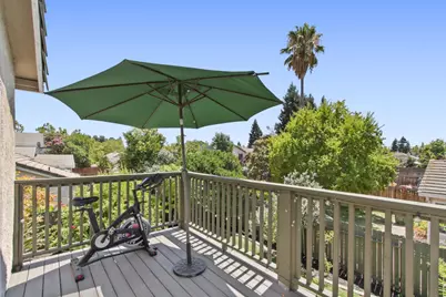 8120 Village Brook Way, Elk Grove, CA 95758 - Photo 31