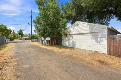 4608 12th Avenue, Sacramento, CA 95820 - Photo 31