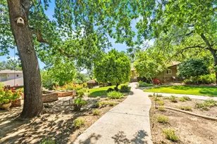 8218 Finisterre Ct, Fair Oaks, CA 95628 - Photo 3