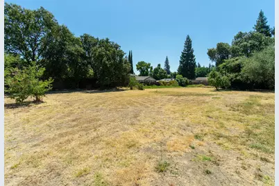 5212 Cypress Avenue, Carmichael, CA 95608 - Photo 5