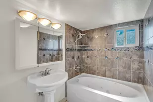 6001 Broadway, Sacramento, CA 95820 - Photo 19