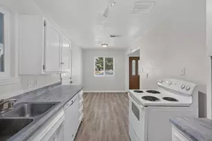 7620 Eastgate Ave, Citrus Heights, CA 95610 - Photo 13