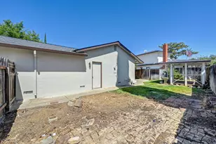 4701 Kerwood Way, Sacramento, CA 95823 - Photo 29