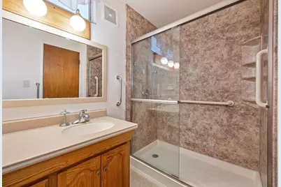 4701 Kerwood Way, Sacramento, CA 95823 - Photo 17